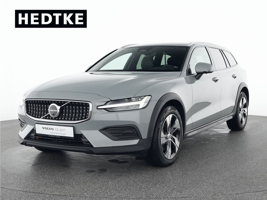 Volvo V60 Cross Country 2024