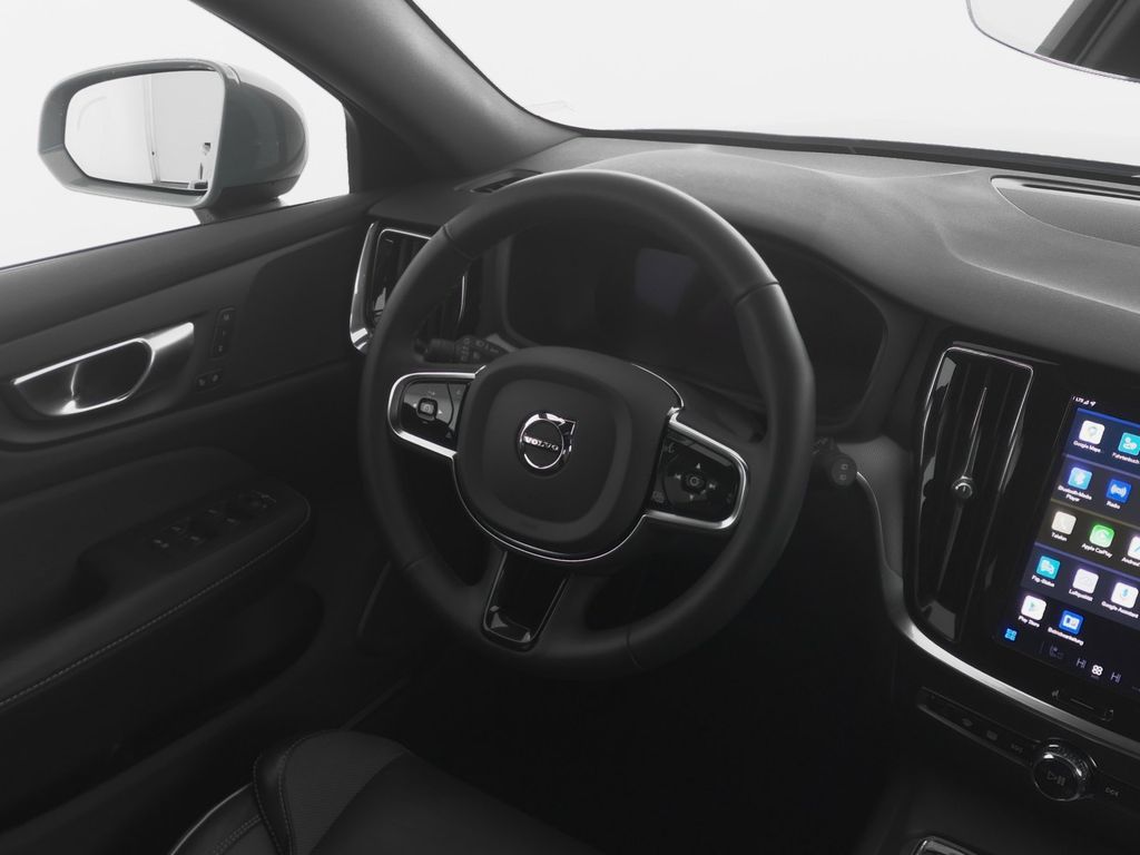 Volvo V60 Cross Country 2024