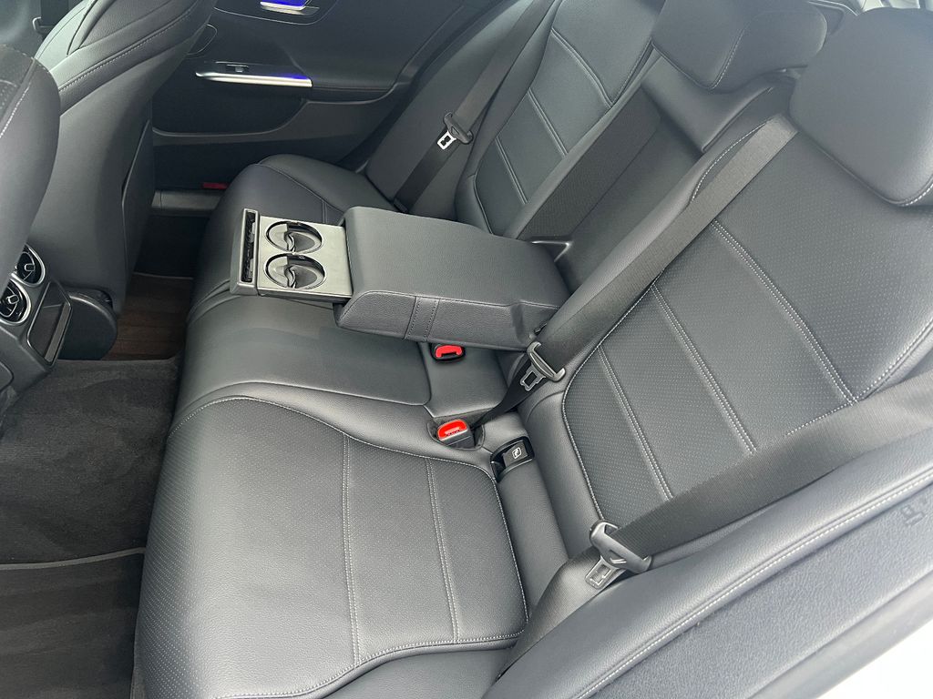 Mercedes-Benz C 200 2024