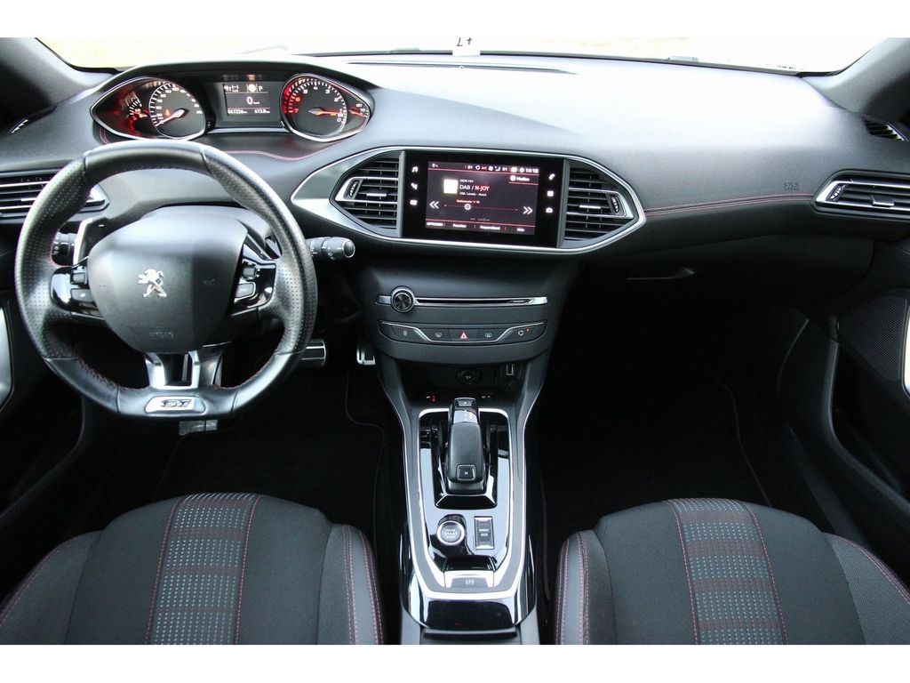 Peugeot 308 2021