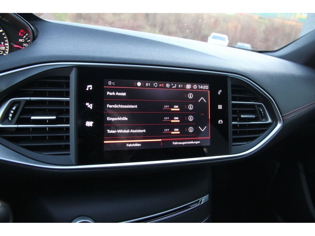 Peugeot 308 2021