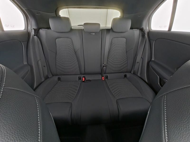 Mercedes-Benz A 250 2025