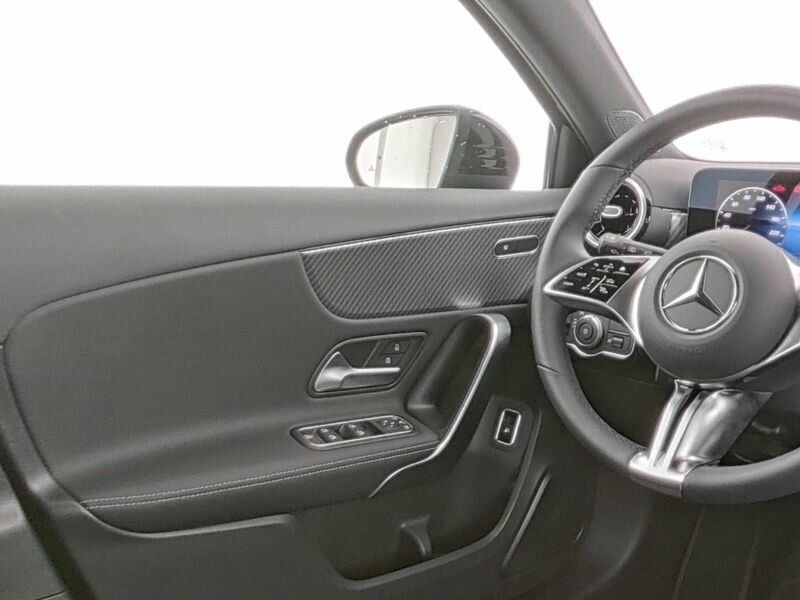 Mercedes-Benz A 250 2025