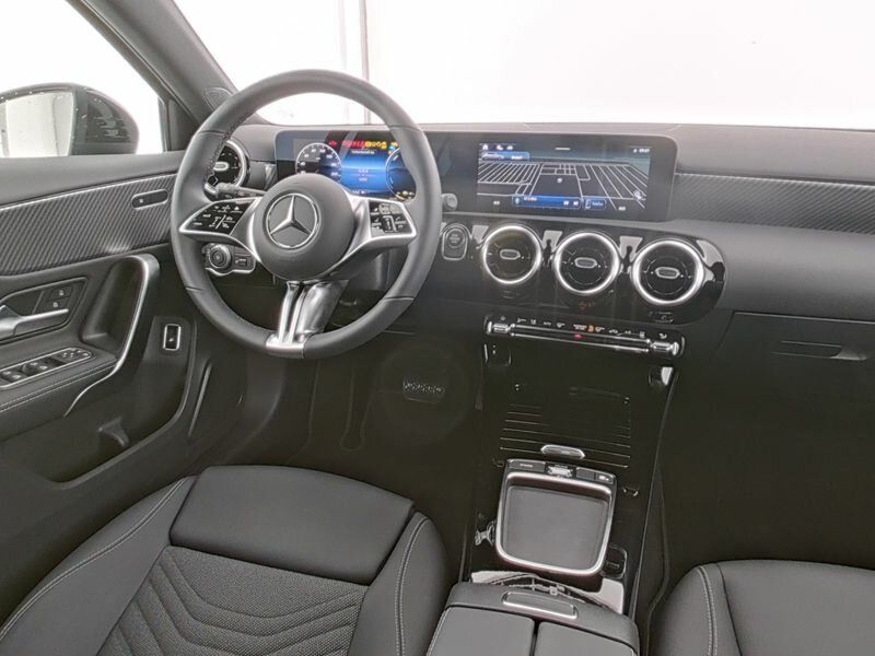 Mercedes-Benz A 250 2025