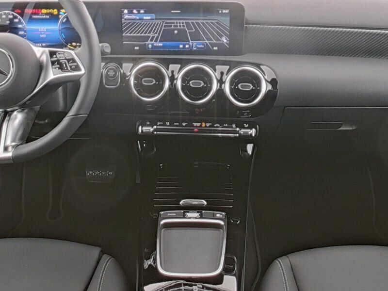 Mercedes-Benz A 250 2025