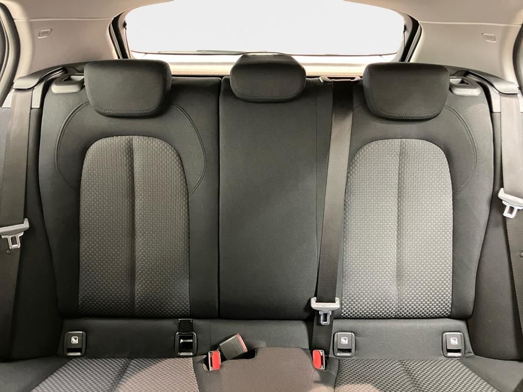 BMW 118 2022