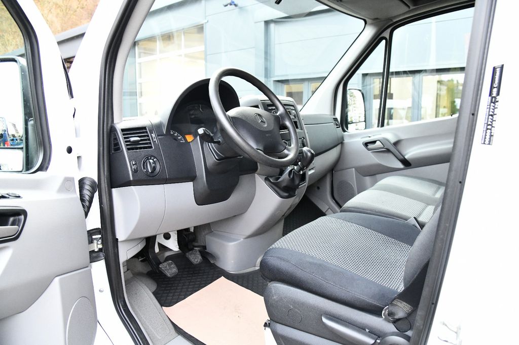 Mercedes-Benz Sprinter 2012