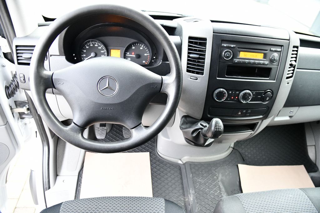 Mercedes-Benz Sprinter 2012