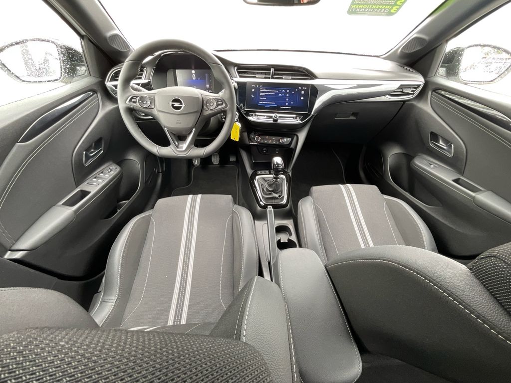 Opel Corsa 2024
