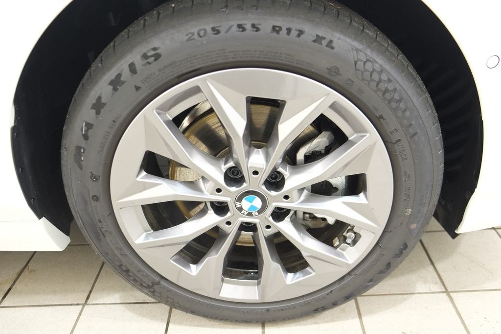 BMW 120 2024