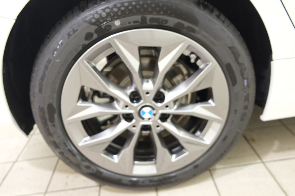 BMW 120 2024