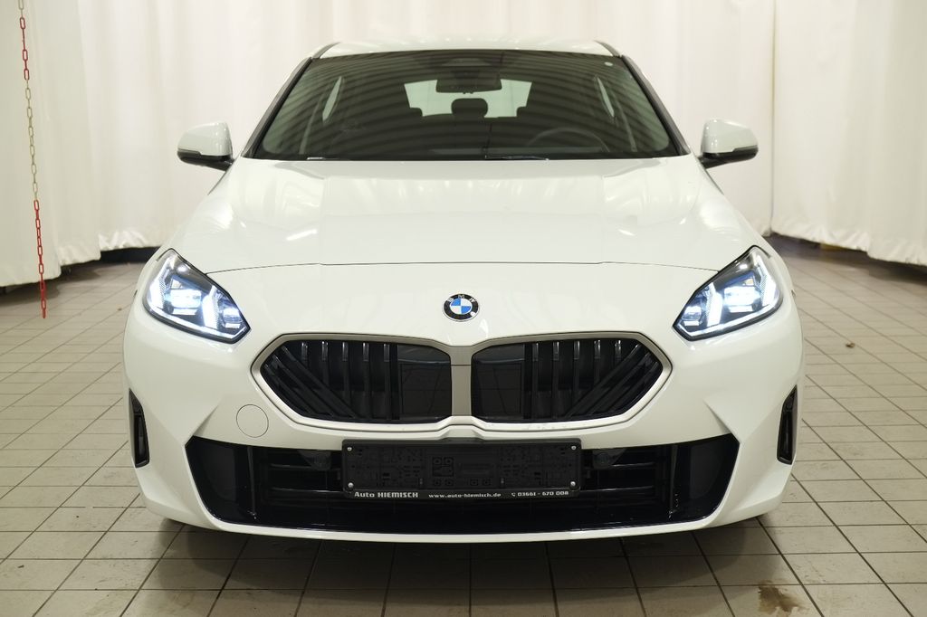 BMW 120 2024