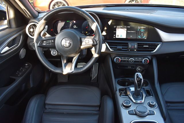 Alfa Romeo Giulia 2024