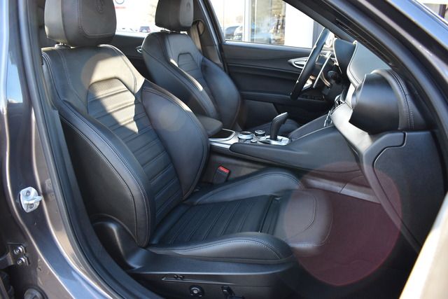 Alfa Romeo Giulia 2024