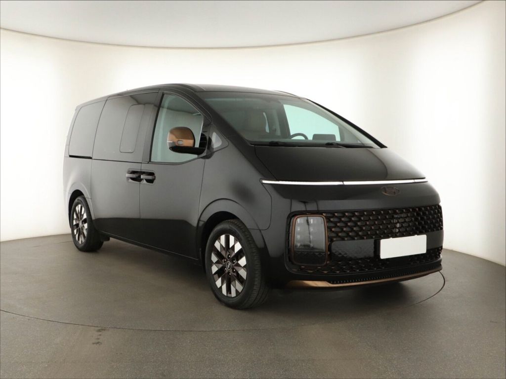 Hyundai STARIA 2023