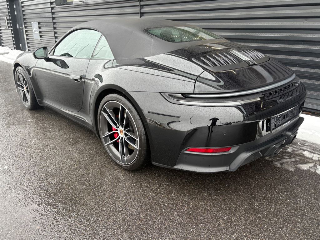 Porsche 992 2025