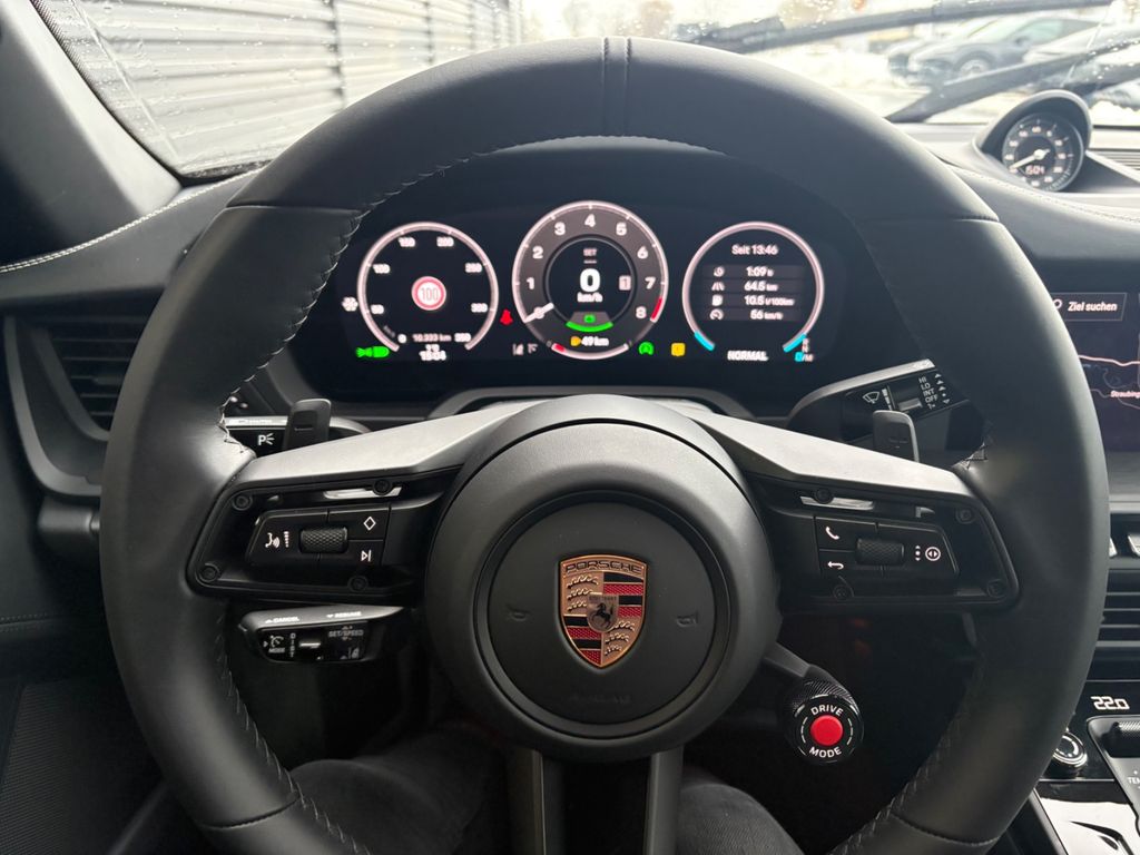 Porsche 992 2025