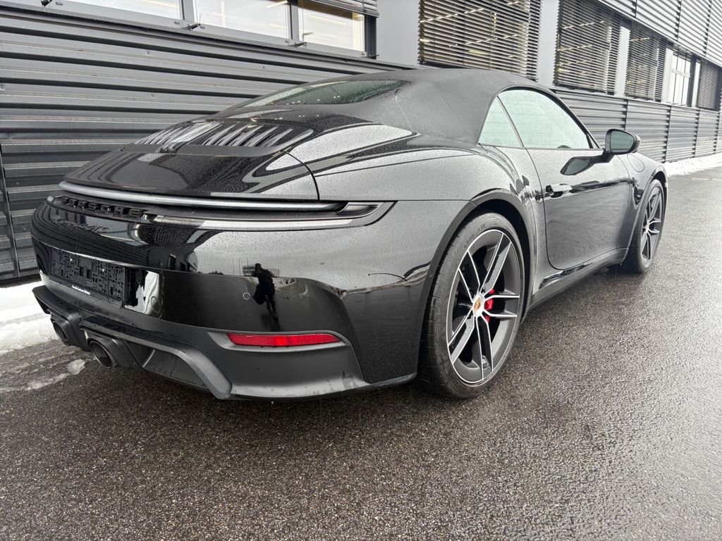 Porsche 992 2025