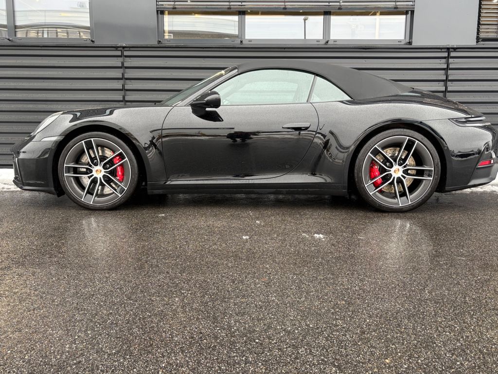 Porsche 992 2025