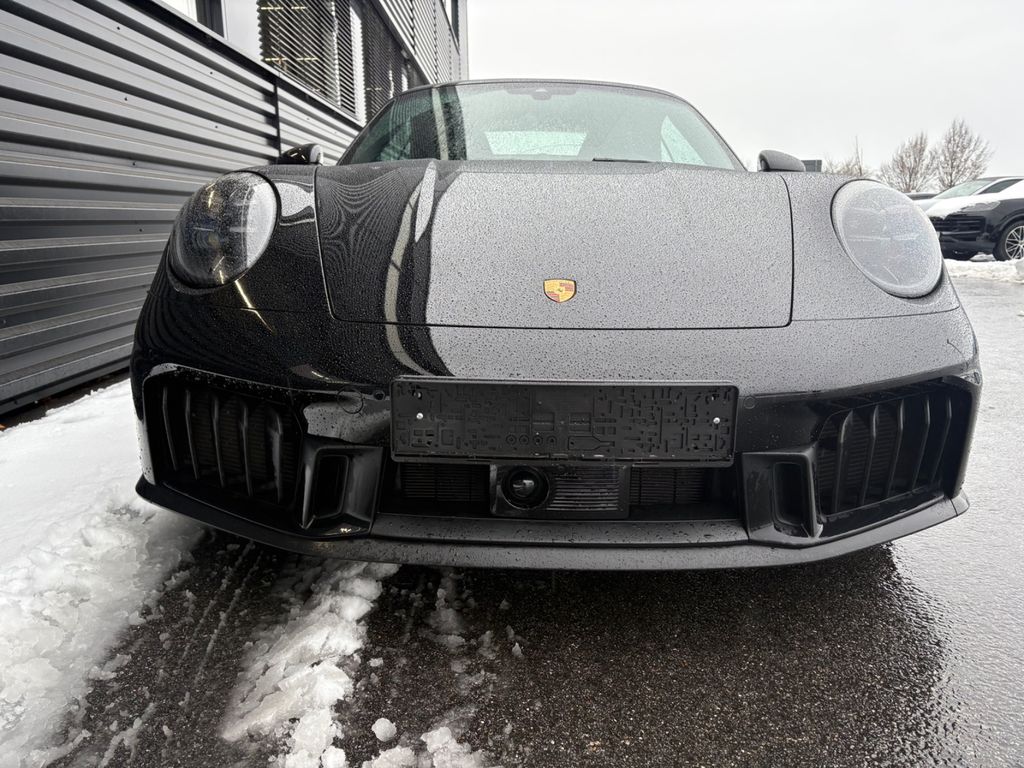 Porsche 992 2025