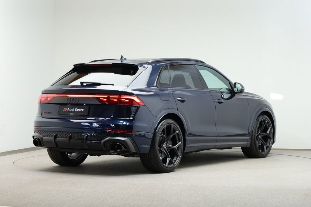 Audi RSQ8 2025
