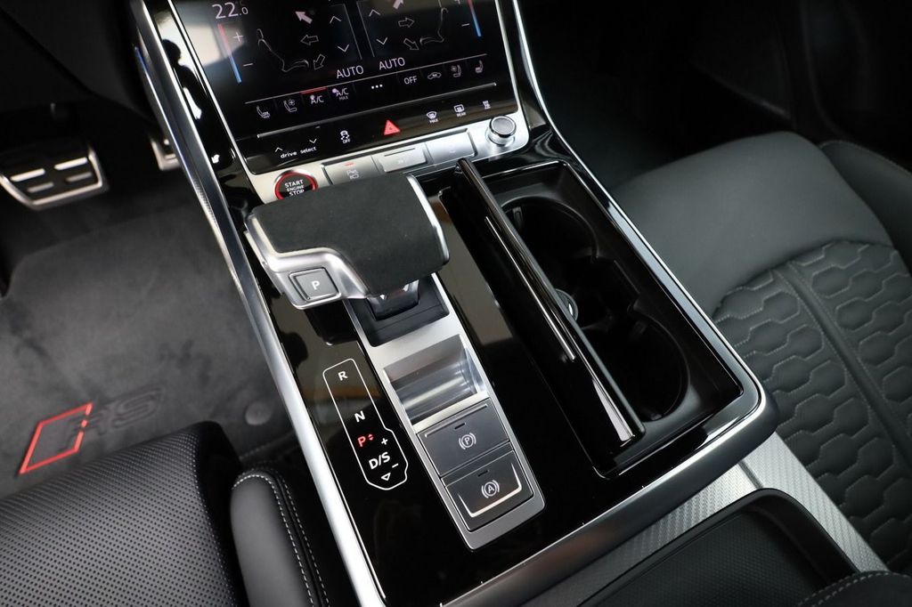 Audi RSQ8 2025