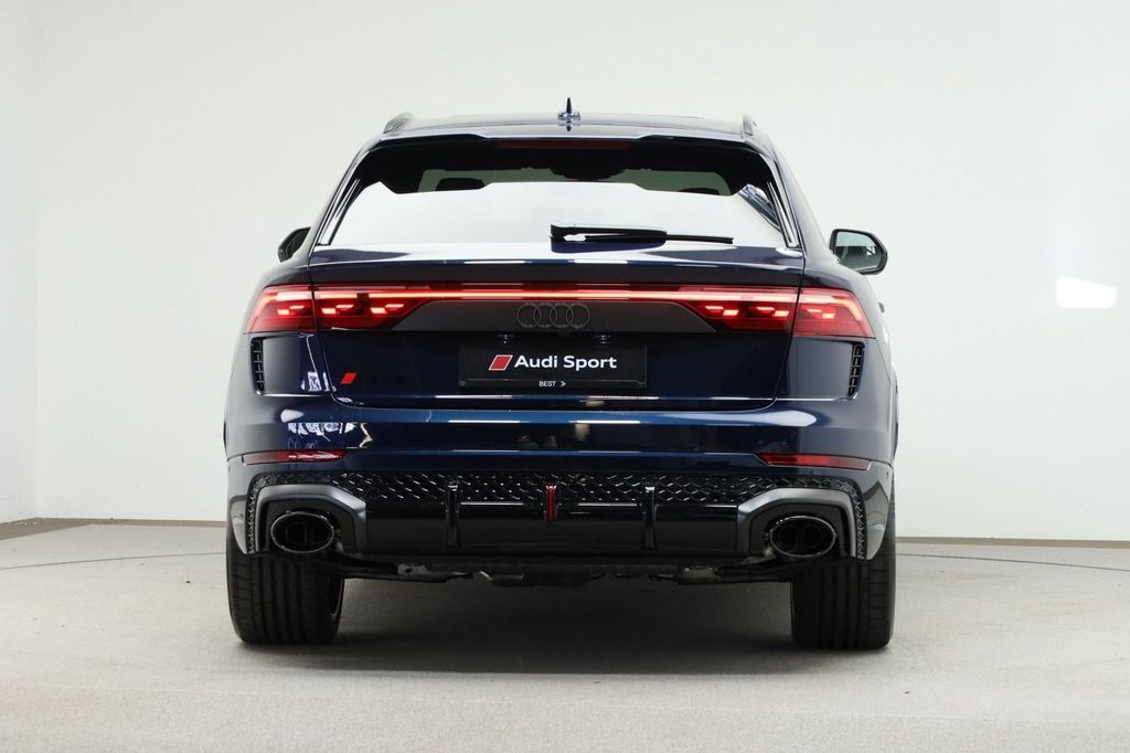 Audi RSQ8 2025