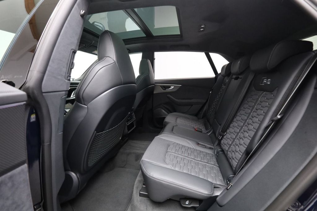 Audi RSQ8 2025