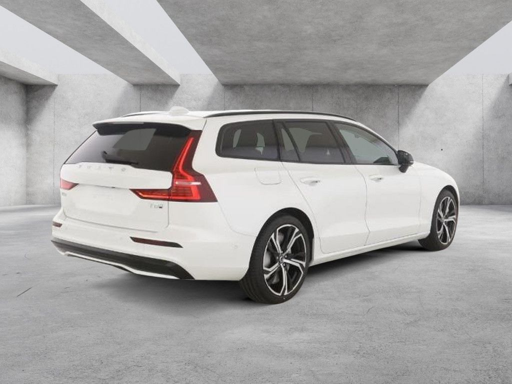 Volvo V60 2025