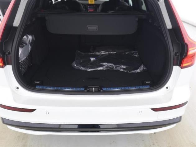 Volvo V60 2025