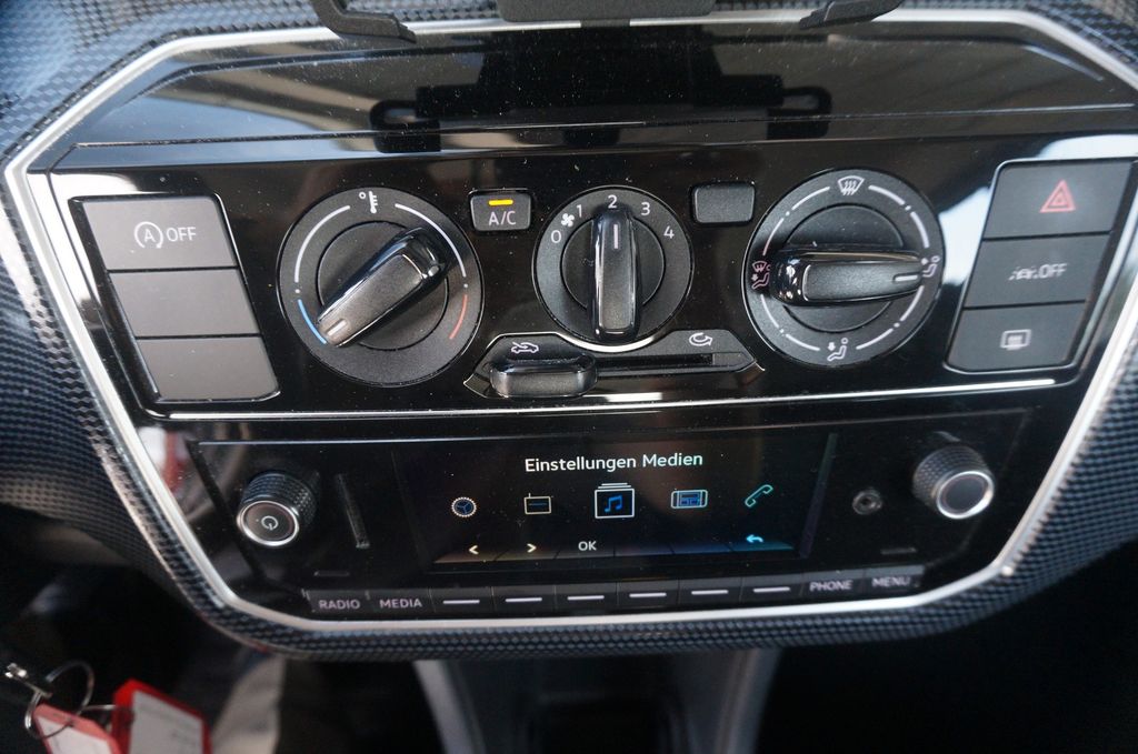 Volkswagen up! 2022