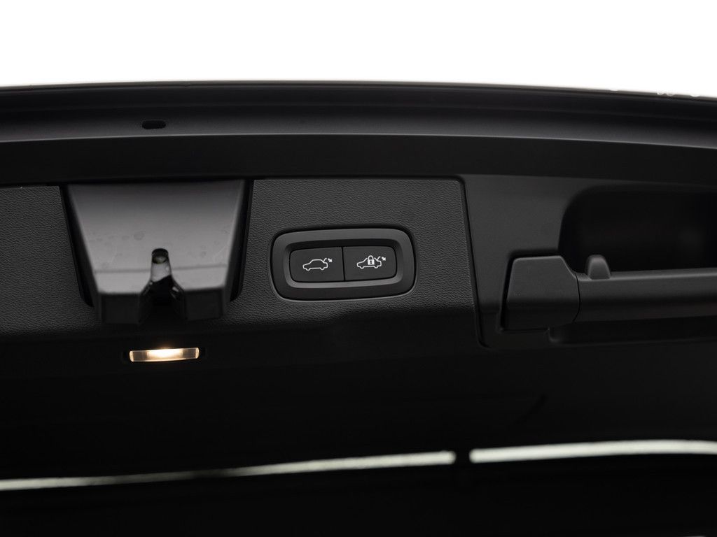 Volvo XC60 2022