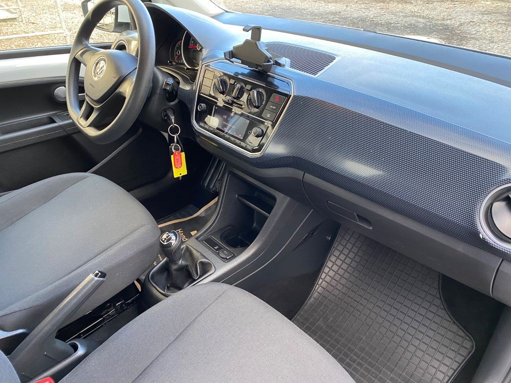 Volkswagen up! 2023