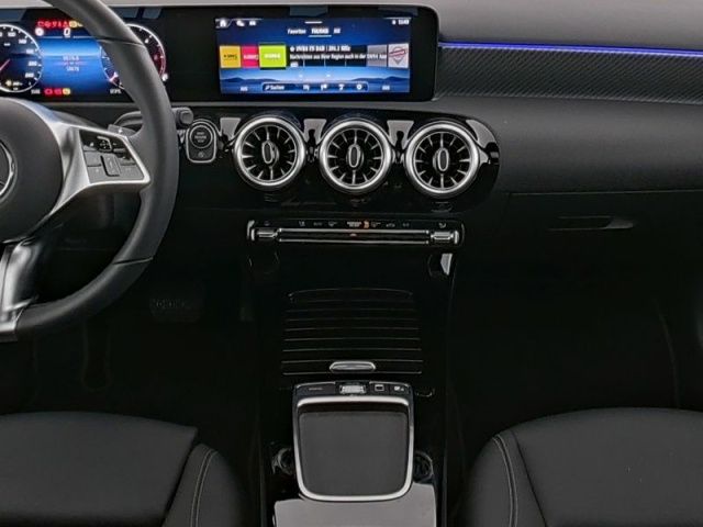 Mercedes-Benz A 200 2024