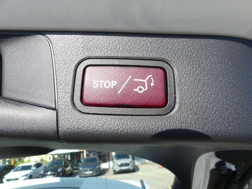 Mercedes-Benz B 200 2024