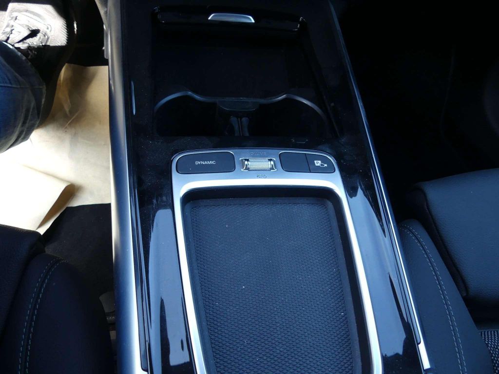 Mercedes-Benz B 200 2024