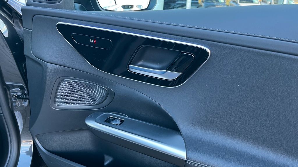 Mercedes-Benz C 200 2024