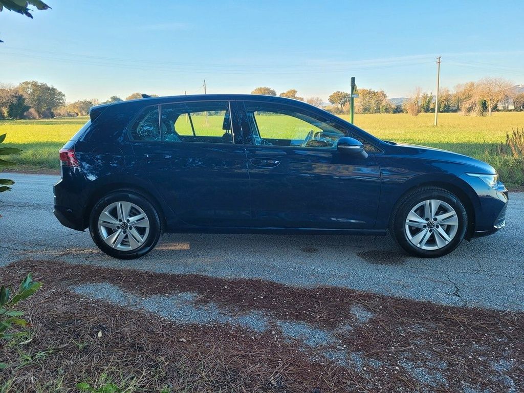 Volkswagen Golf 2023
