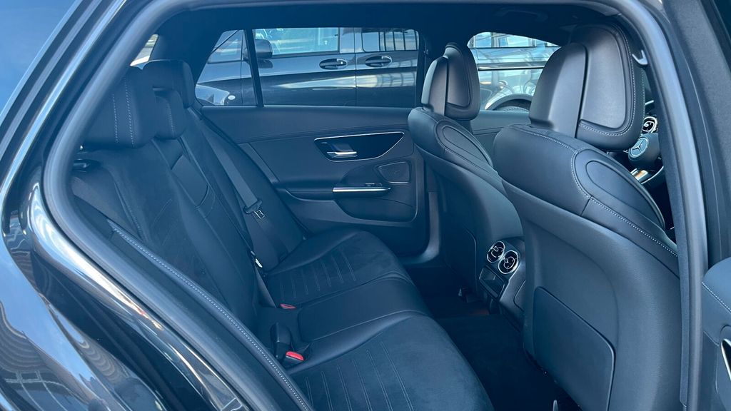 Mercedes-Benz C 200 2024