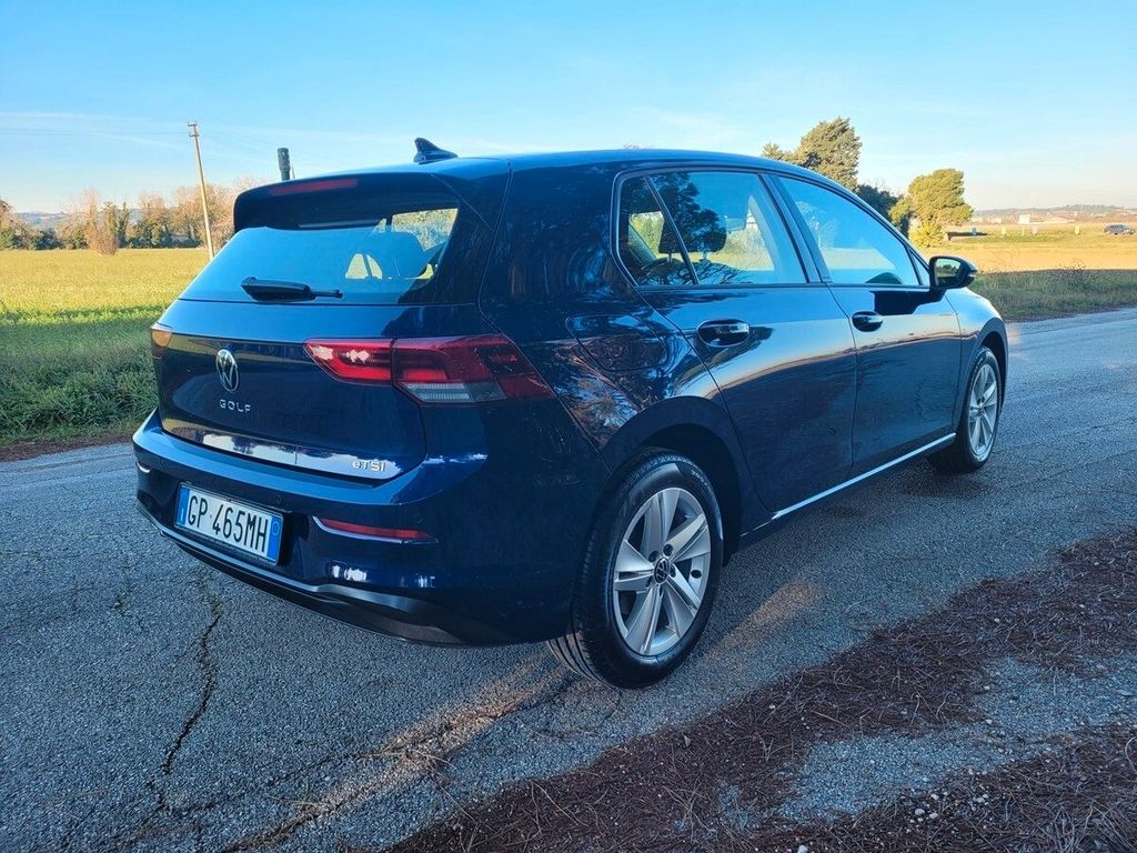 Volkswagen Golf 2023