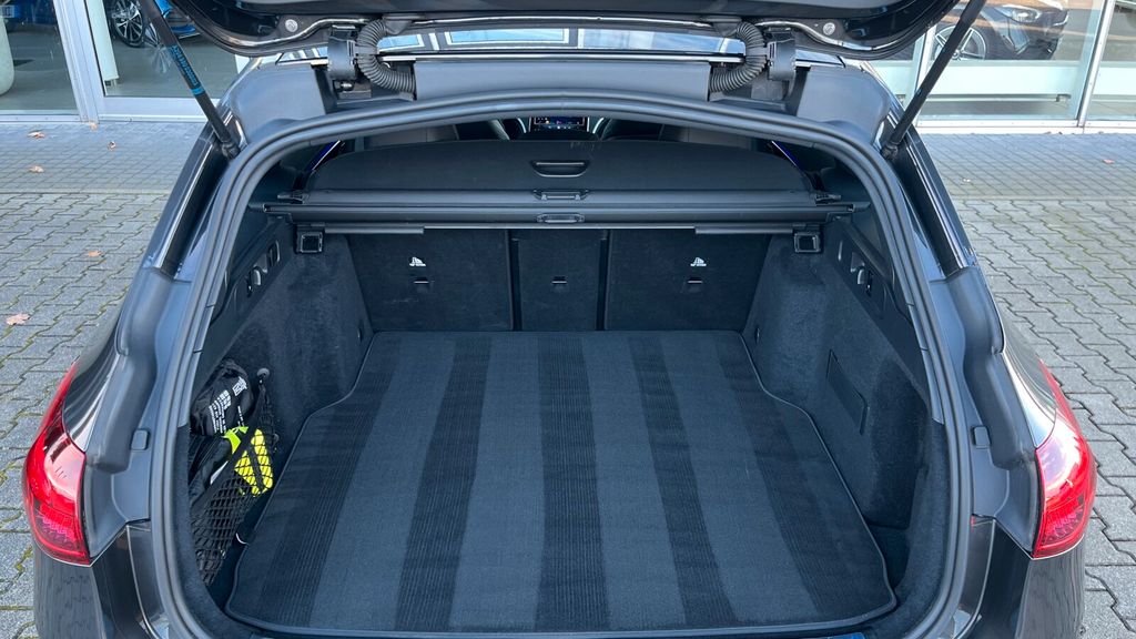 Mercedes-Benz C 200 2024