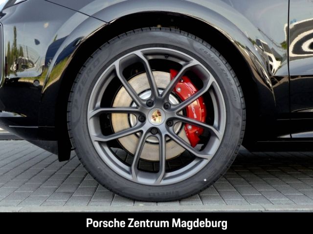 Porsche Cayenne 2025