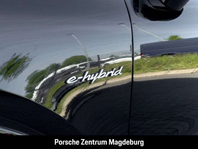 Porsche Cayenne 2025