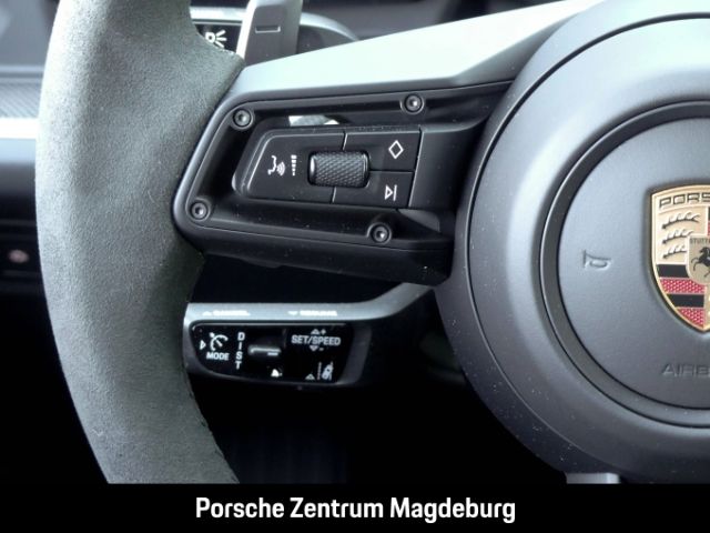Porsche Cayenne 2025