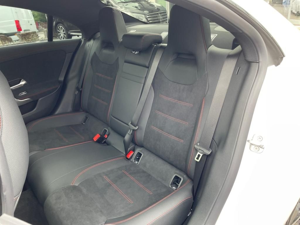 Mercedes-Benz CLA 200 2024