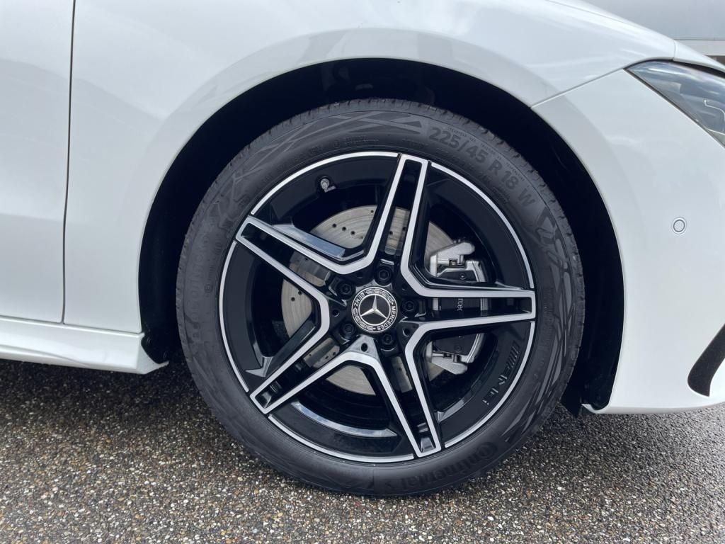 Mercedes-Benz CLA 200 2024