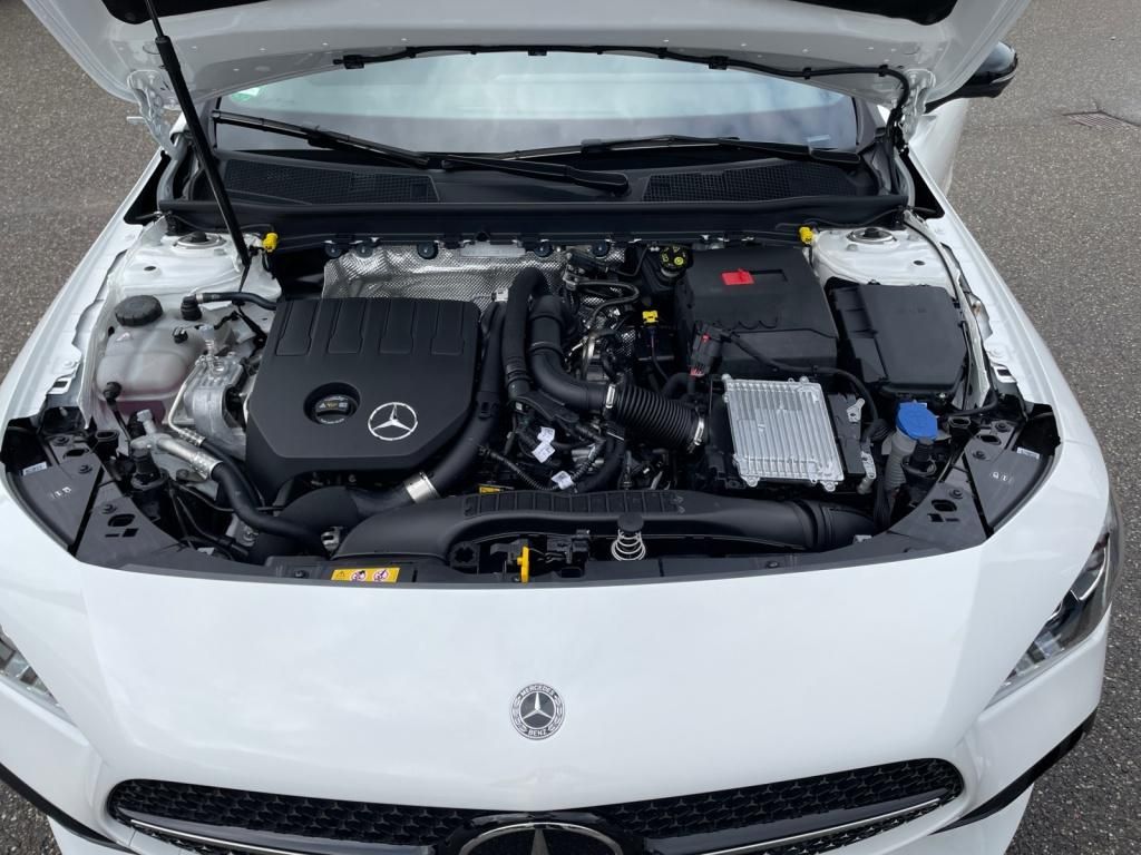 Mercedes-Benz CLA 200 2024