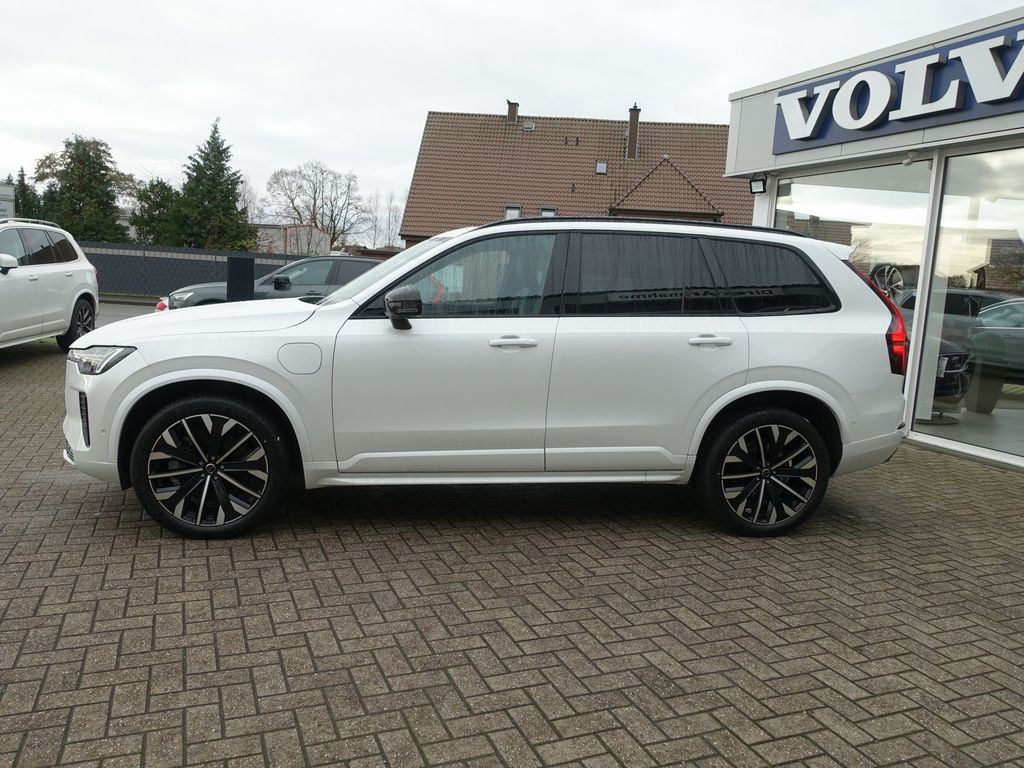 Volvo XC90 2025