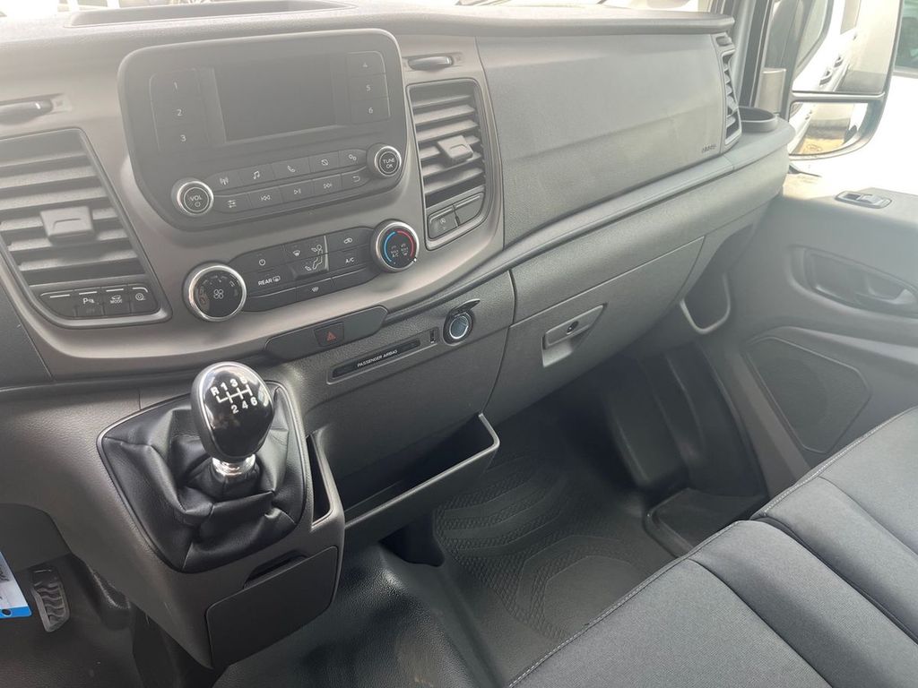 Ford Transit 2024