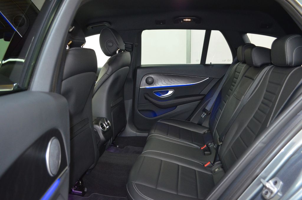 Mercedes-Benz E 300 2022